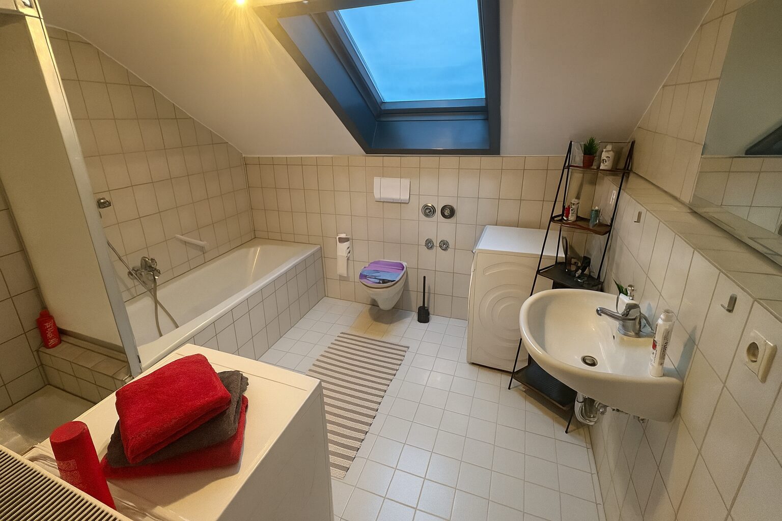 Bad mit Badewanne